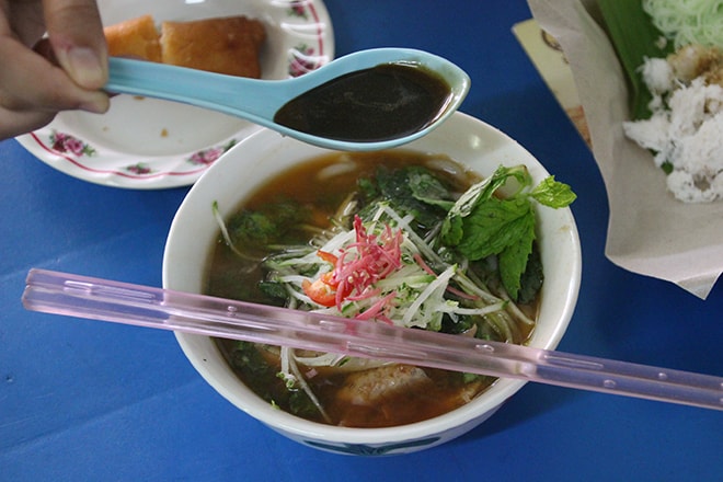 Food tour Penang soupe malaisienne