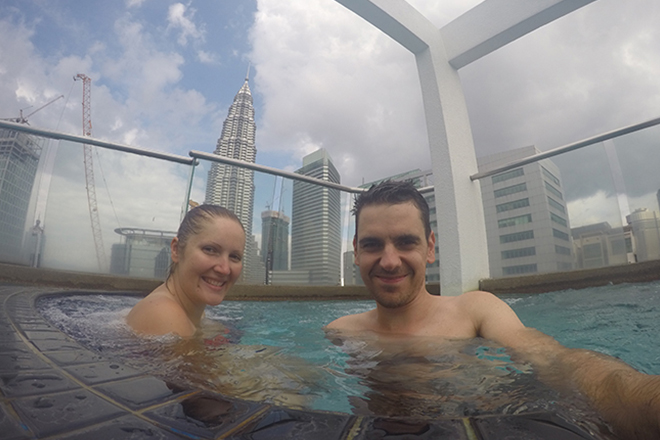 piscine avec vue sur les Tours Petronas