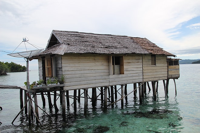 Maison sur Pilotis village Bajo Malengue iles Togian