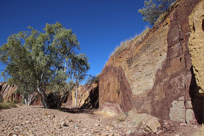 Ochre Pits canyon Alice Springs