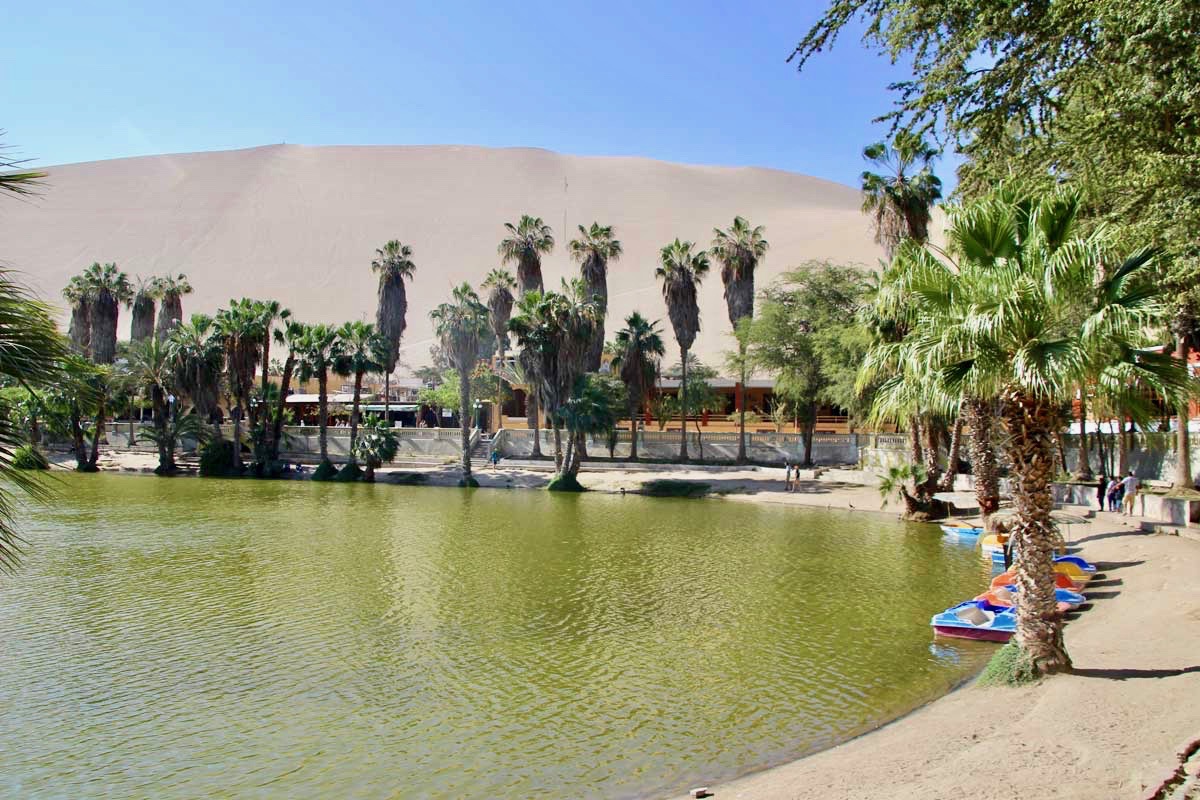 eau Oasis Huacachina Perou