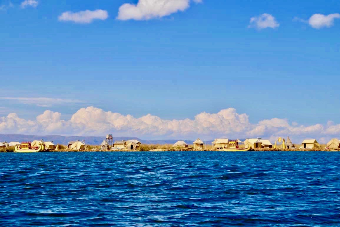 iles flottantes Uros Lac Titicaca Perou