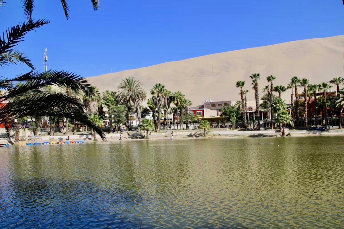 vue Oasis Huacachina Perou