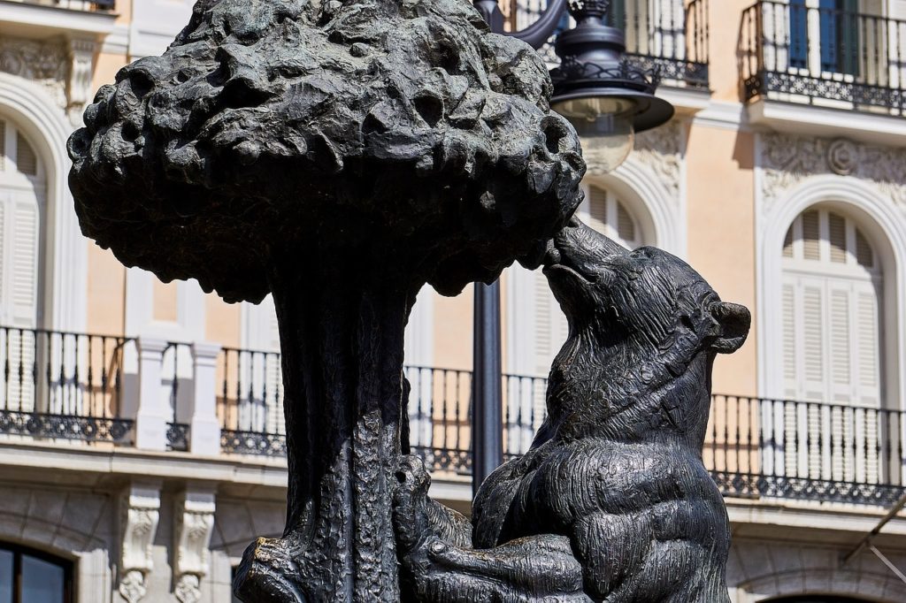 Statue Ours Arbousier Madrid