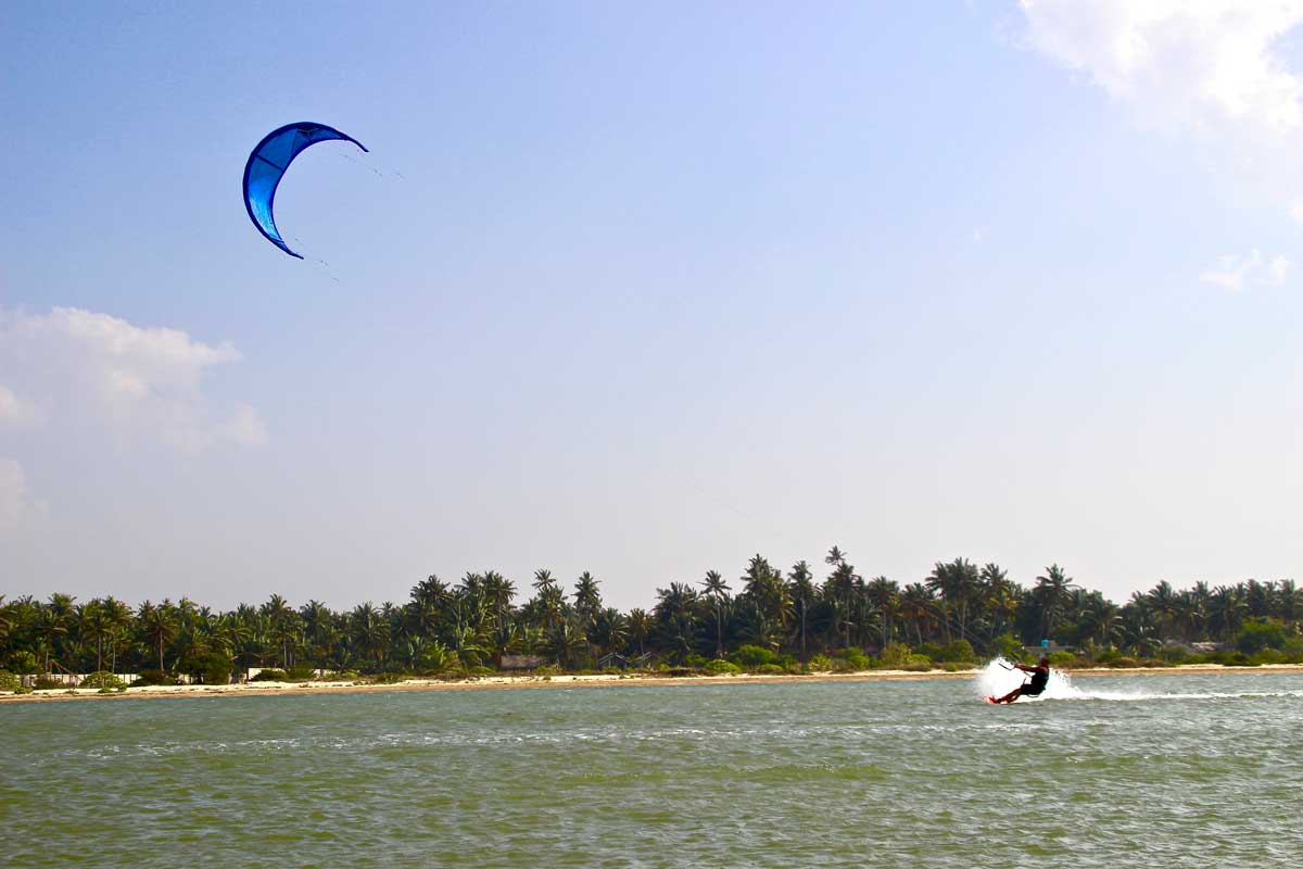 kite surf kite Surfing Lanka Kalpitiya