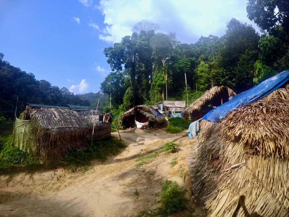 village trek taman negara