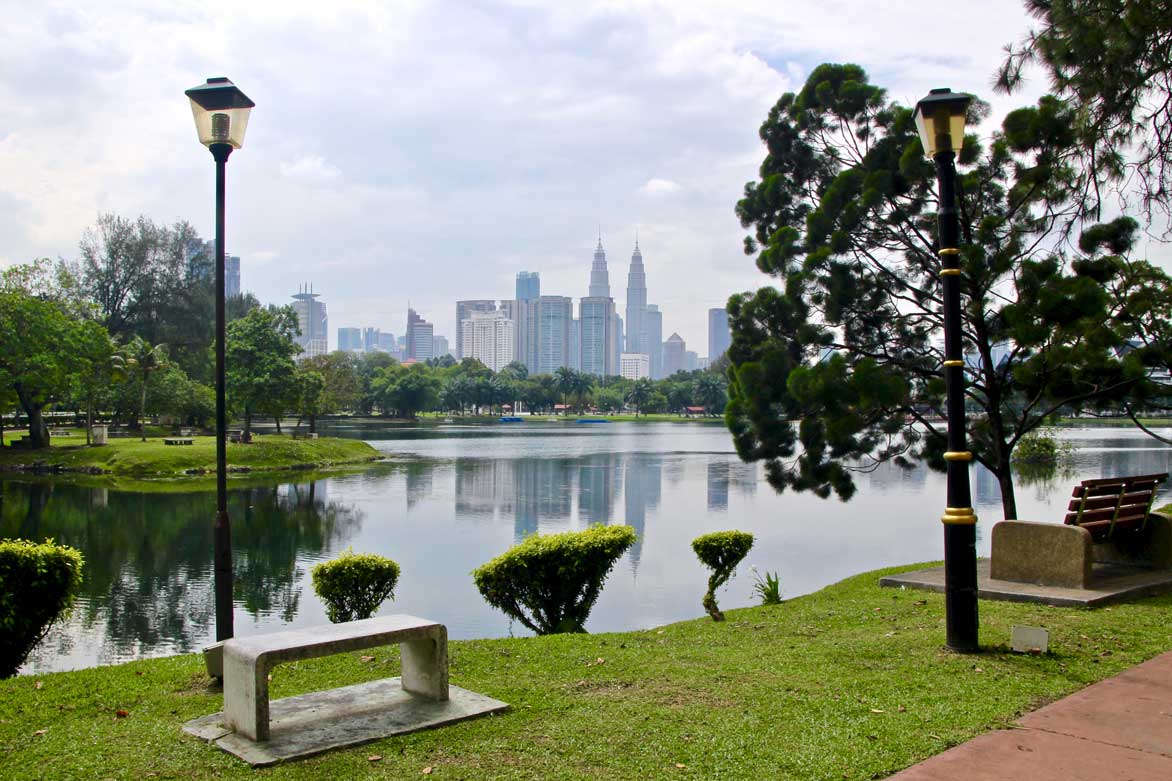 parc titiwangsa Tours Petronas Kuala Lumpur