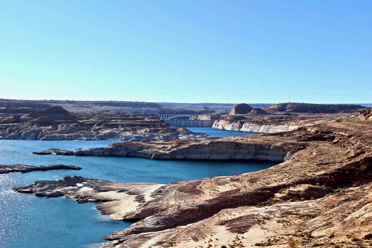 Barrage et Lac Powell Page USA