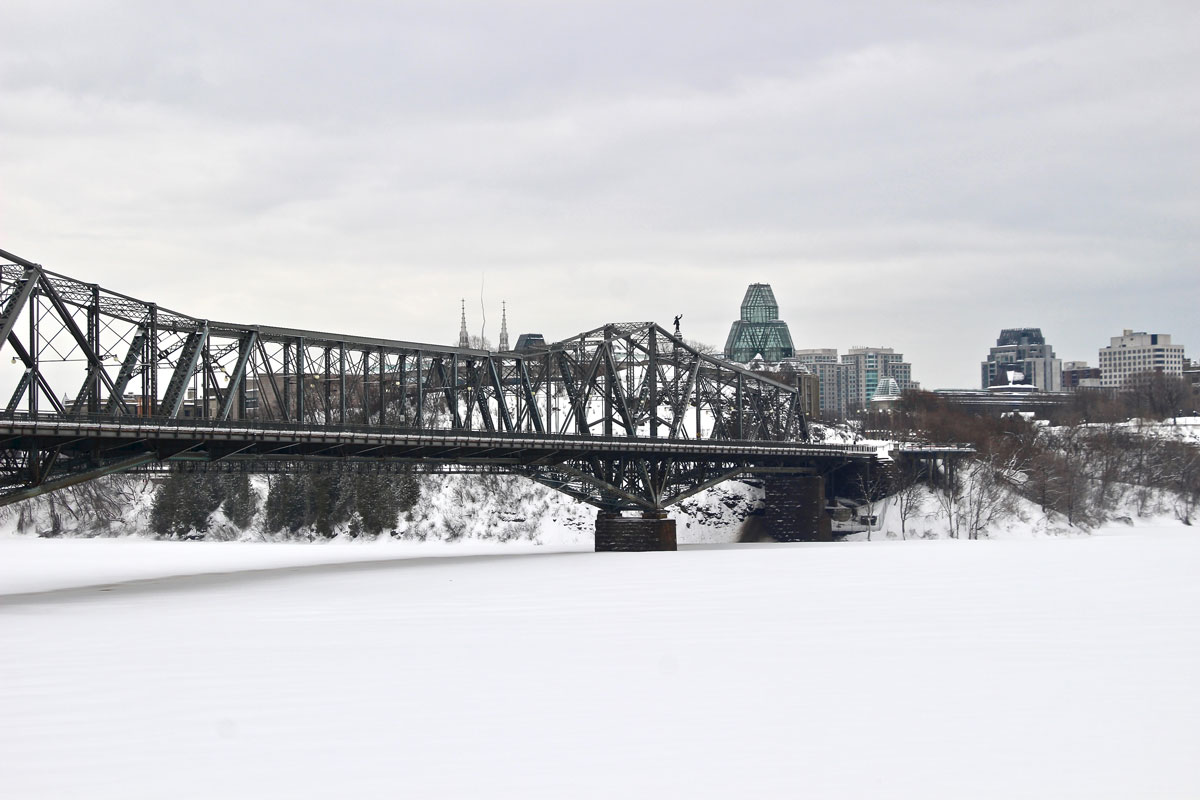 vue pont ottawa musee histoire Canada