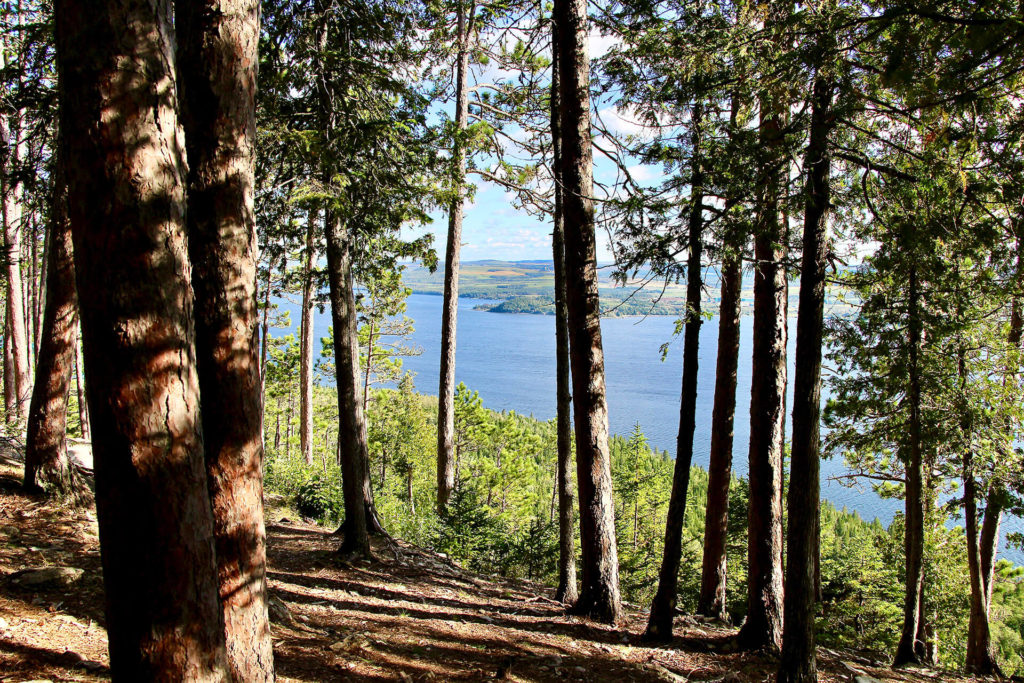 vue Montagne Fourneau parc lac temiscouata