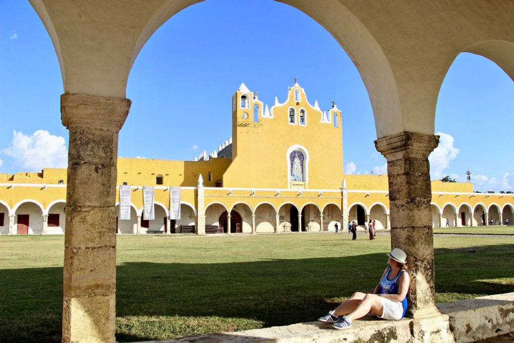 Elo Couvent jaune Izamal