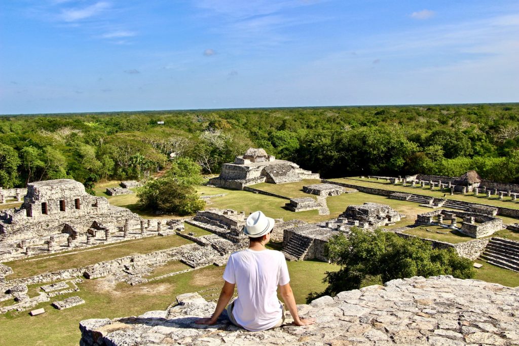 Tom vue ruines Mayapan Yucatan