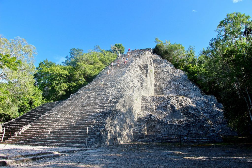 pyramide coba yucatan