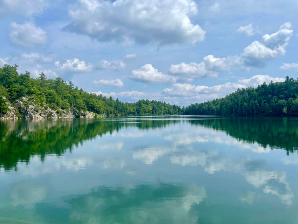 lac pink parc gatnieau