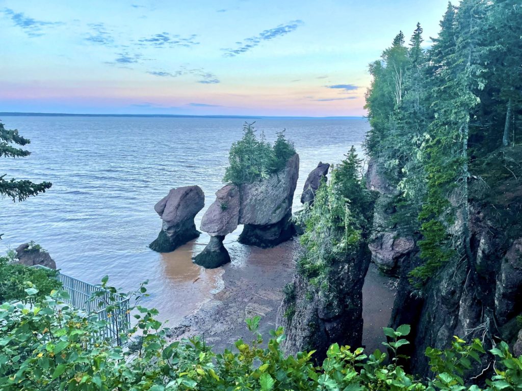 coucher soleil Hopewell Rocks baie Fundy