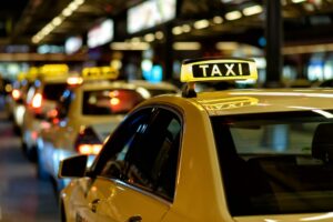 Comment aller à l'aéroport ? taxi