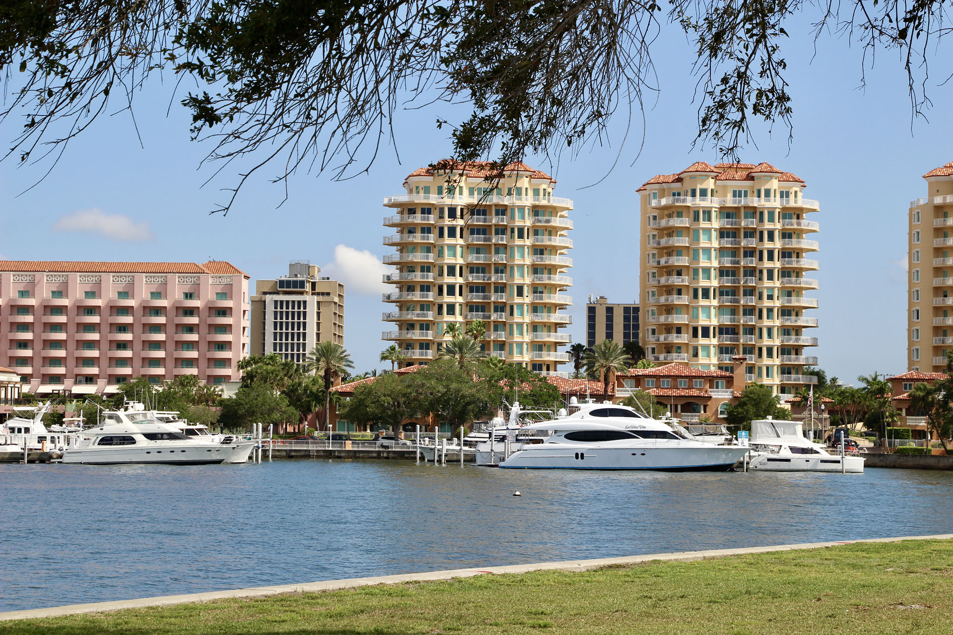 downtown saint-petersburg floride