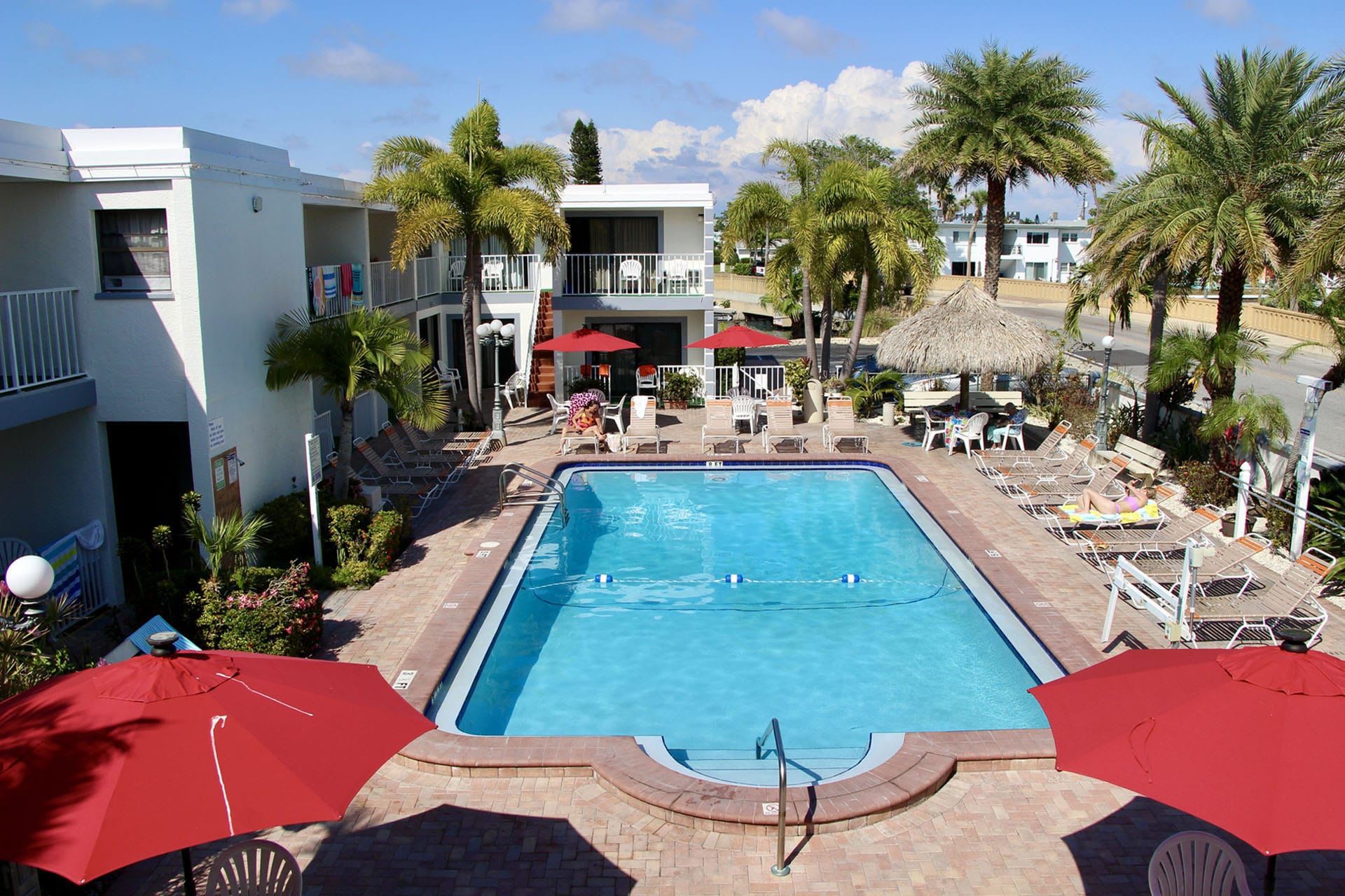 piscine hotel saint pete plage