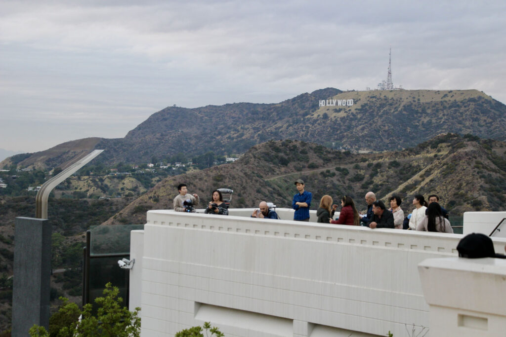 Vue sur les lettres Hollywood depuis le Griffith